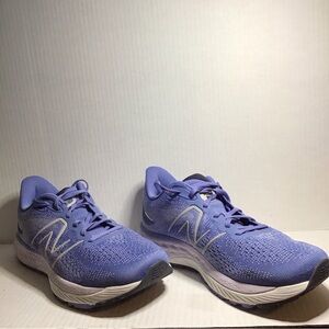 New Balance Women's 800 size 10